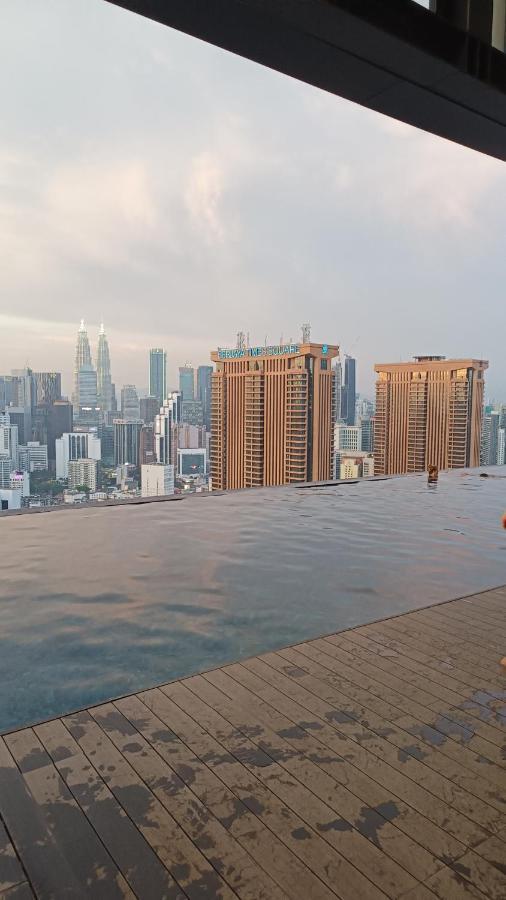 Ferienwohnung Lotus Infinity Pool At Lucentia Kuala Lumpur Exterior foto