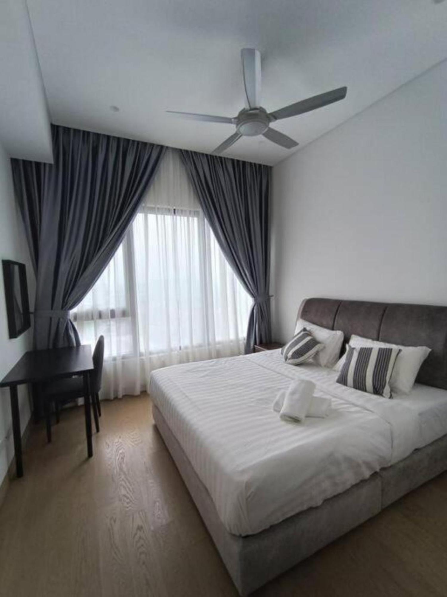 Ferienwohnung Lotus Infinity Pool At Lucentia Kuala Lumpur Exterior foto